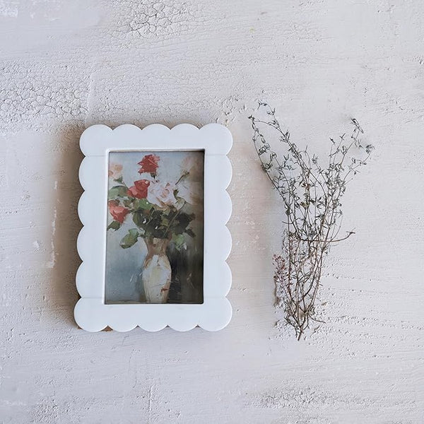 Ruffle Edge Photo Frame